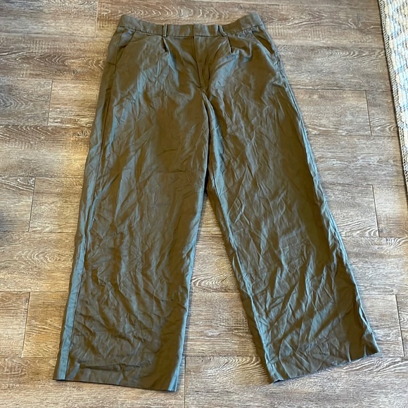 Madewell Slouchy Straight women’s Pants wide leg, Size 12. Olive green. - Picture 1 of 10